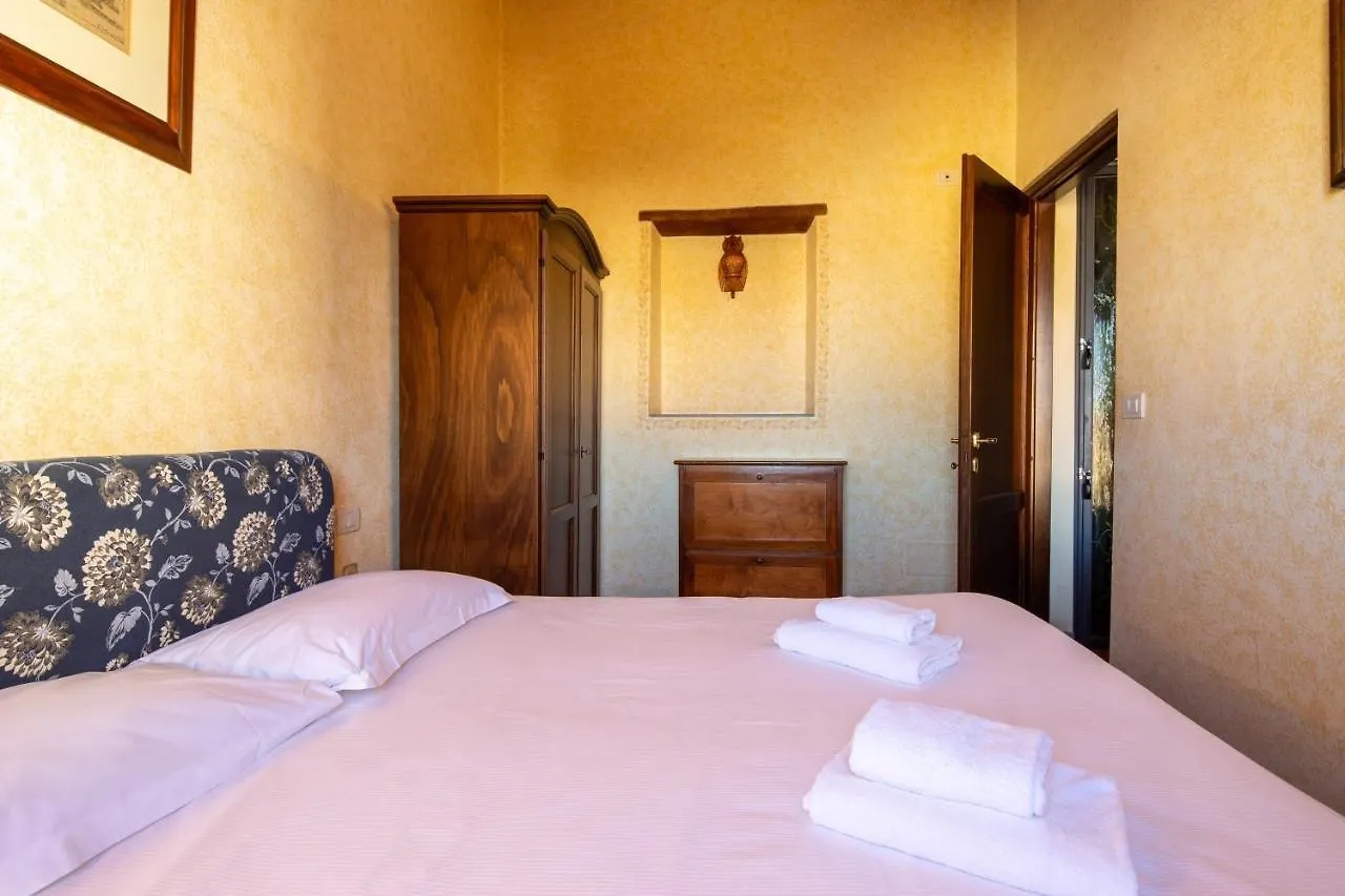 Oltrarno Apartment فلورنس إيطاليا